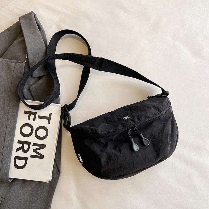 Ultra-Light Crossbody Saddle B - Crossbody Bag Men ulasan dan harga